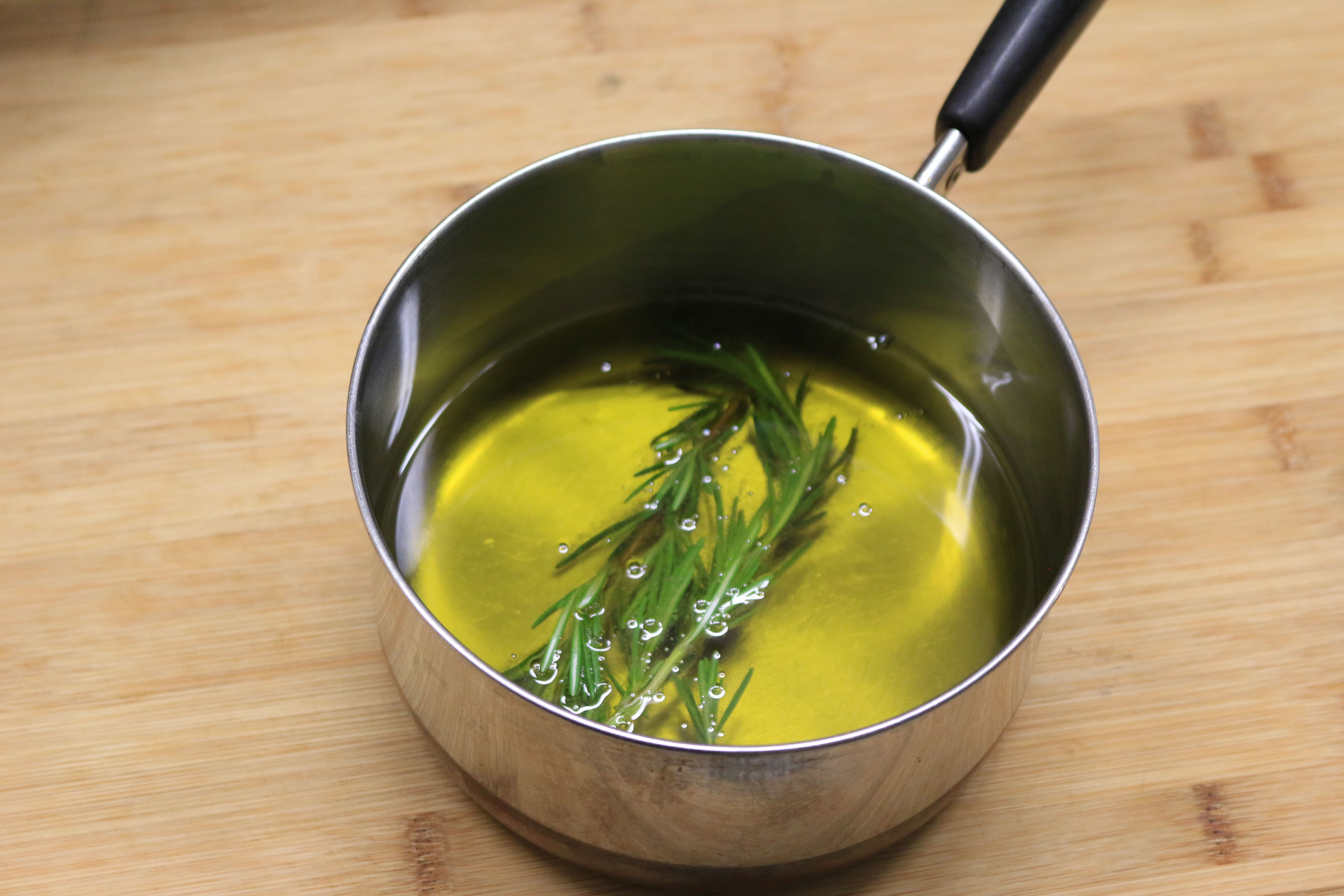 Thyme Lemon Infused Olive Oil | Paleo on the Go