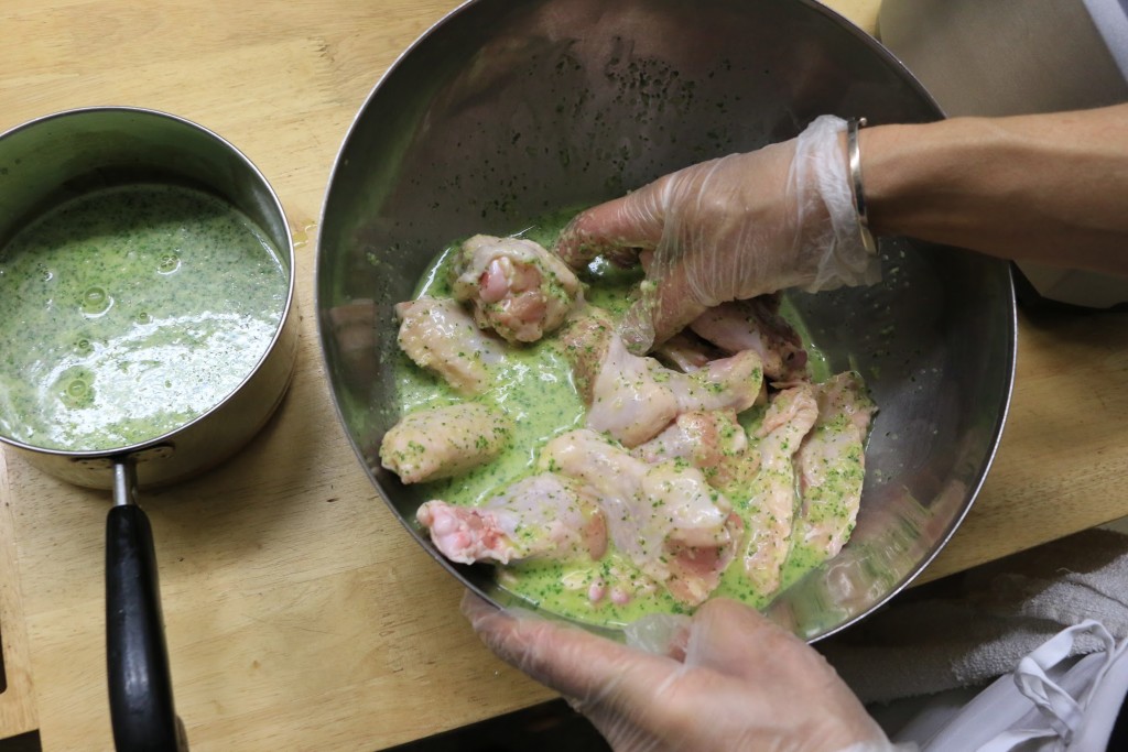 5 Amazing Paleo Chicken Wing Recipes