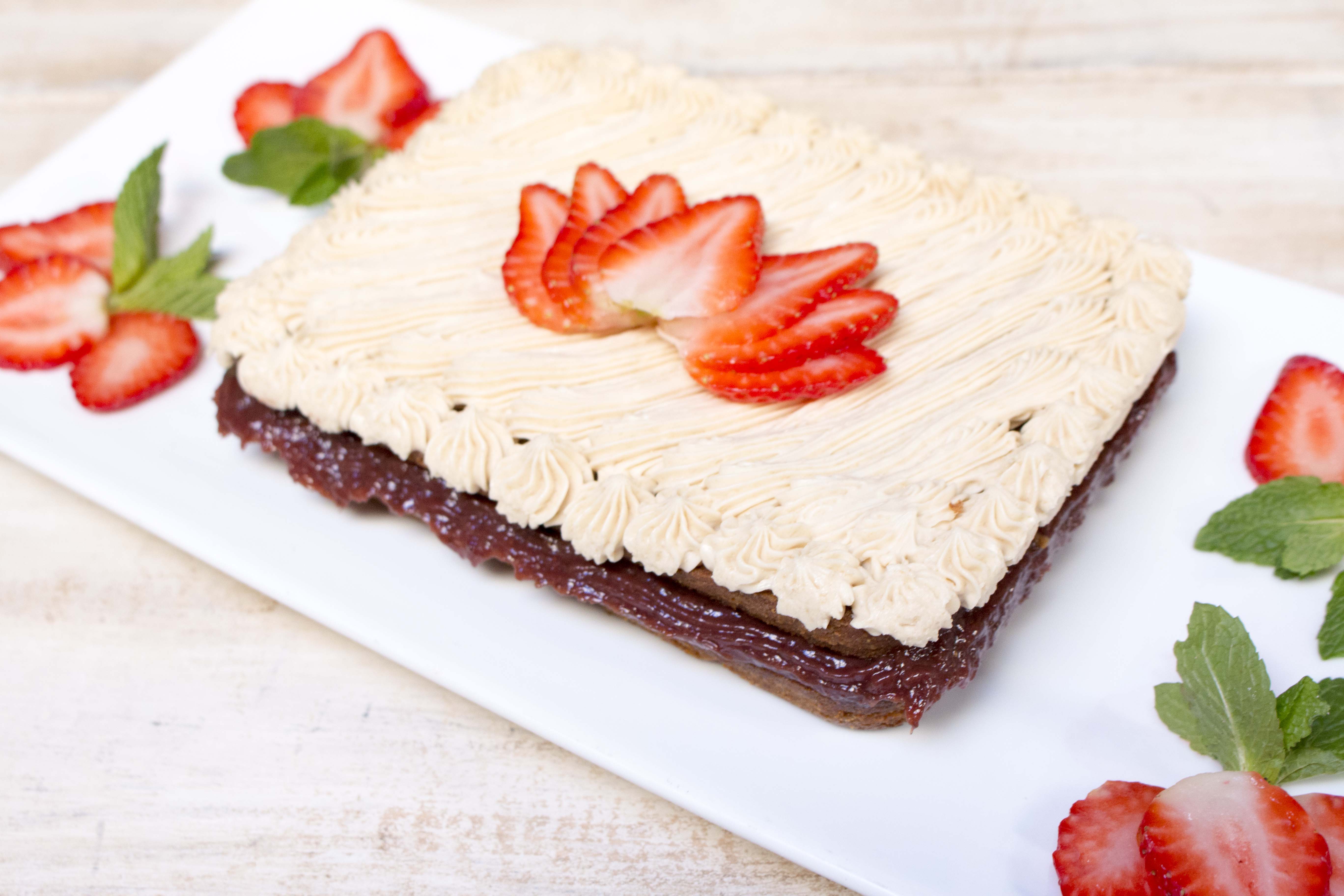 strawberry vanilla cake